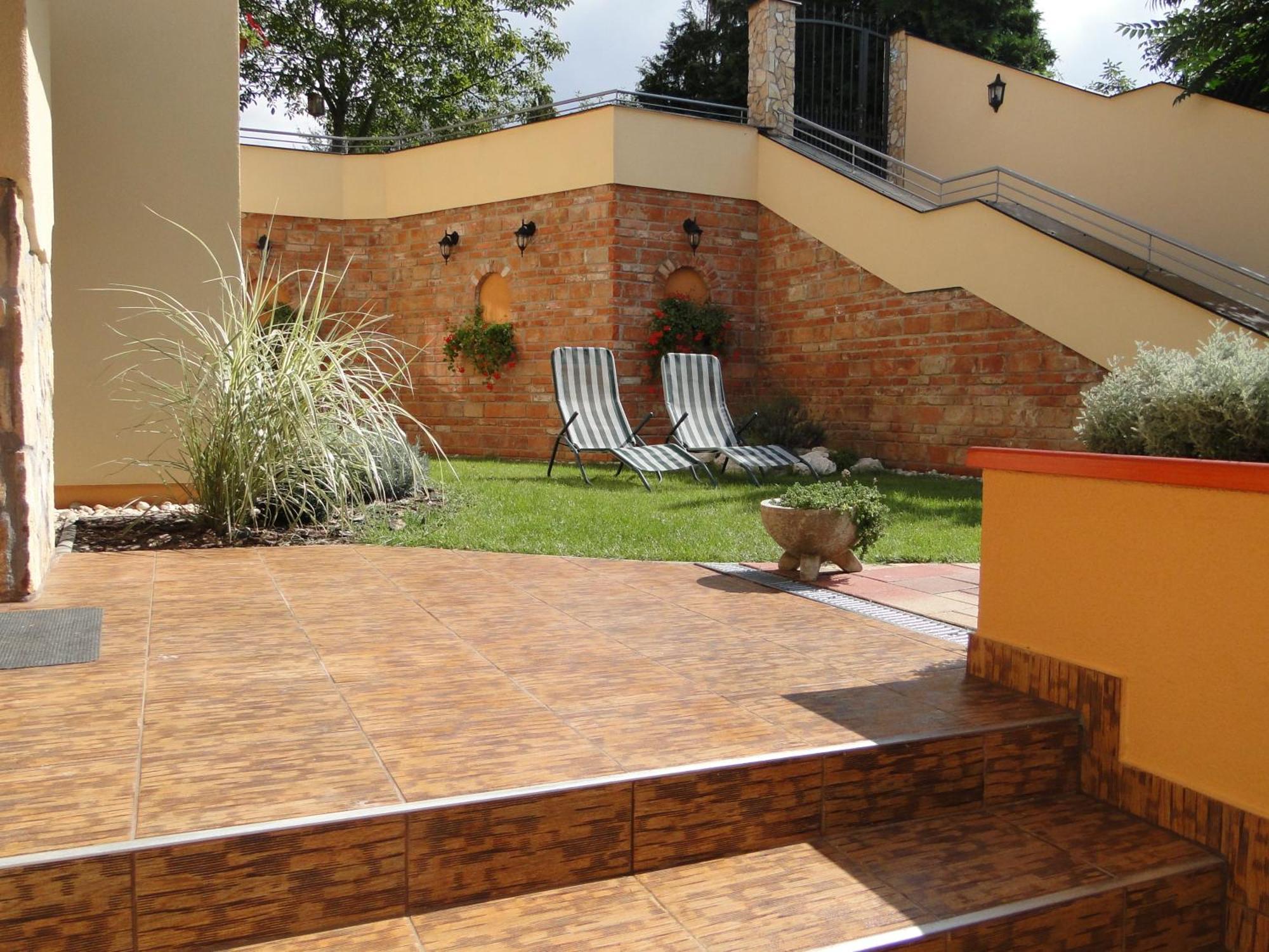 Janus Apartman Sárvár Exterior foto